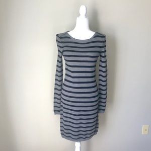 Laundry by Design Charcoal and Black Long Sleeve Dress